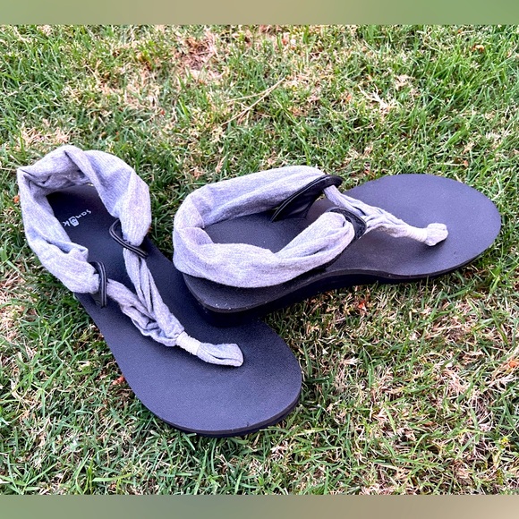 Sanuk Yoga Mat Wedge Wrap Around shimmer Gray Fabric - Picture 2 of 8